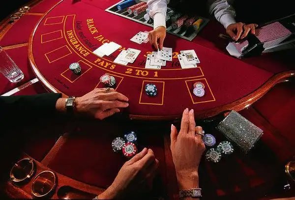 Contoh layar taruhan tenis dengan berbagai pilihan hasil dan odds di sosial4d